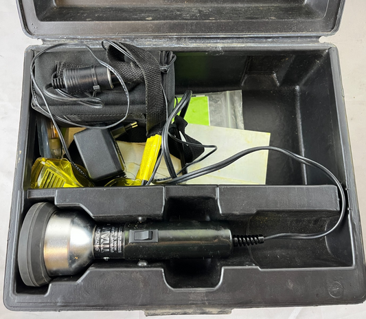 Spectroline TLK-100 TITAN UV Blue Leak Detection Kit 12V Battery Pack Used