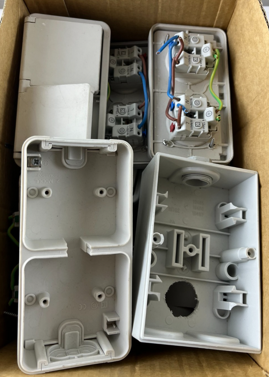 Lot Surface Mount IP44 Schuko Sockets & Rotary Isolator Enclosures 16A 250V New