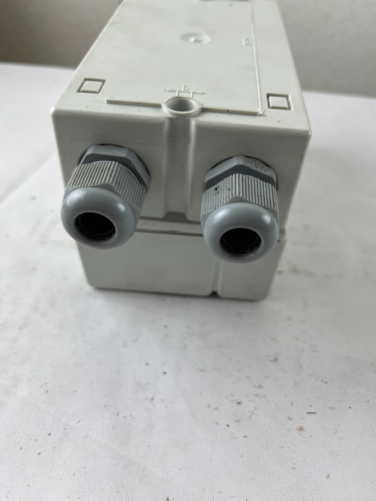 Allen-Bradley 140-MN-0630 Manual Motor Starter 4–6.3A 3-Pole in Enclosure Used