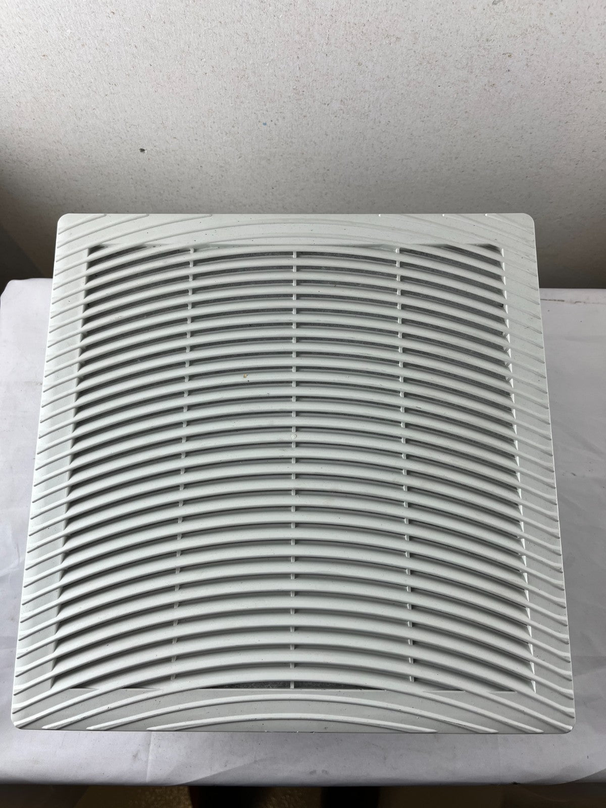 Stulz Cosmotec GKV_3000220 7035 Filter Fan 230V 50W Cabinet Cooling New