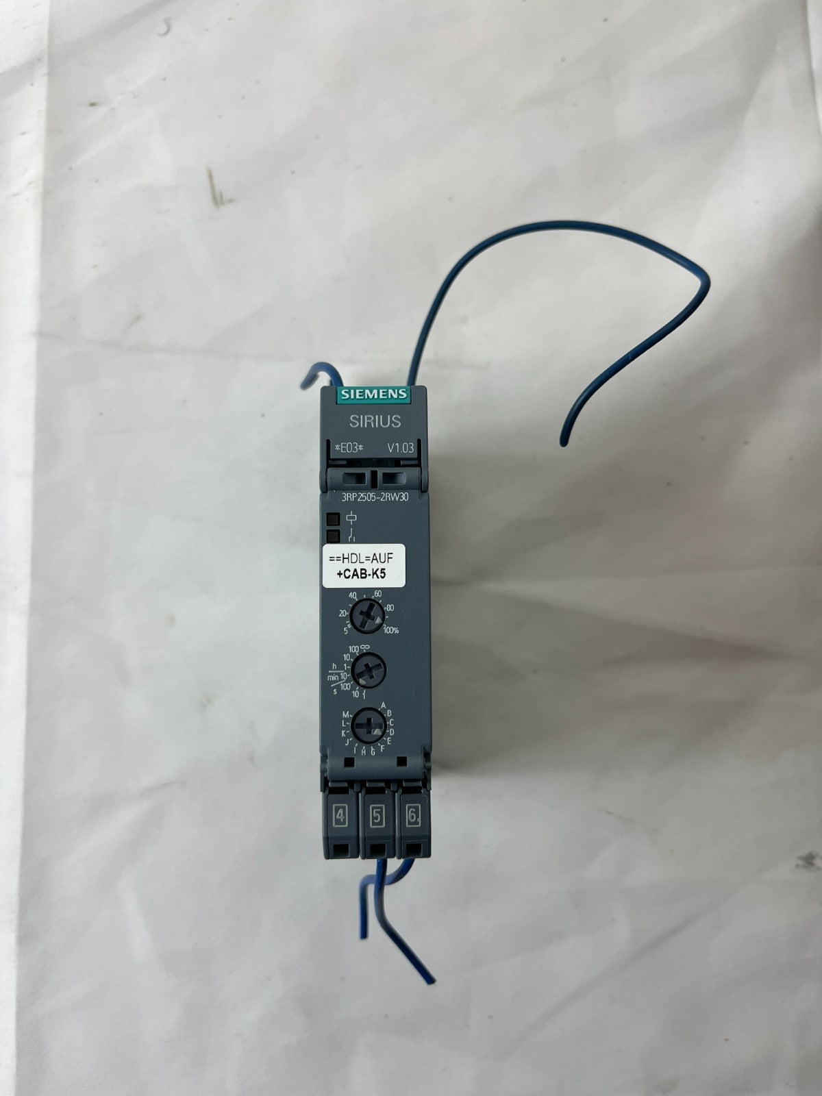 Siemens SIRIUS 3RP2505-2RW30 Multifunction Time Relay 24-240V AC/DC Used Spare