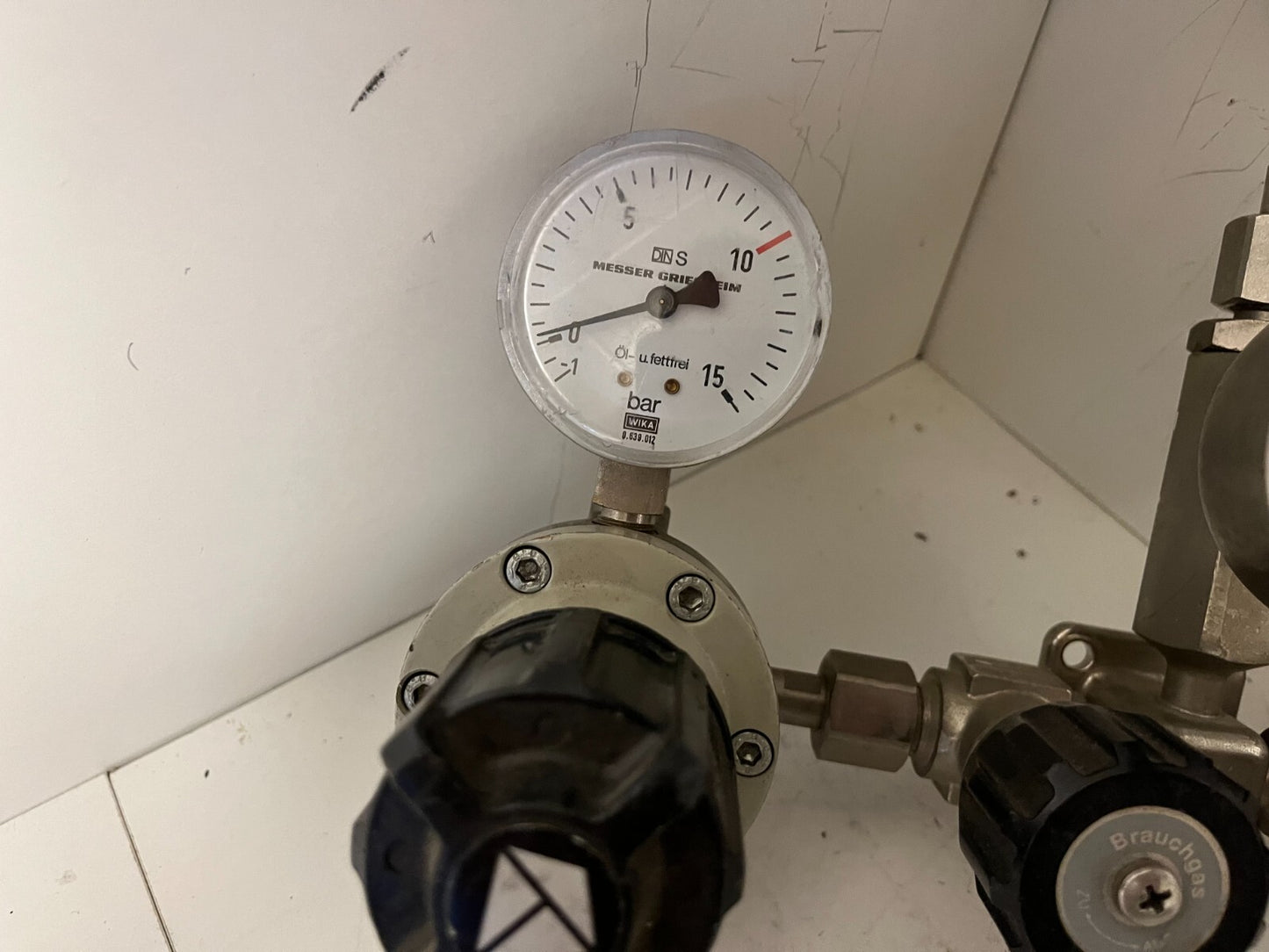 Messer Griesheim Oxygen Regulator Dual-Stage 315bar/10bar WIKA Gauge Used