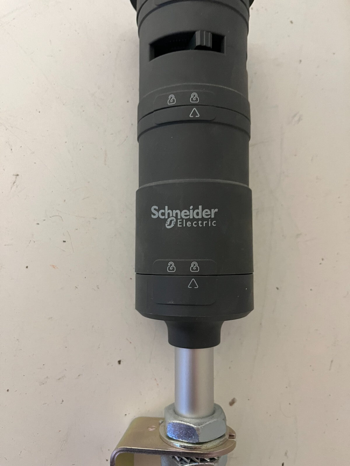 Schneider Electric Actuator Used Working w/ Mounting Bracket - Tested