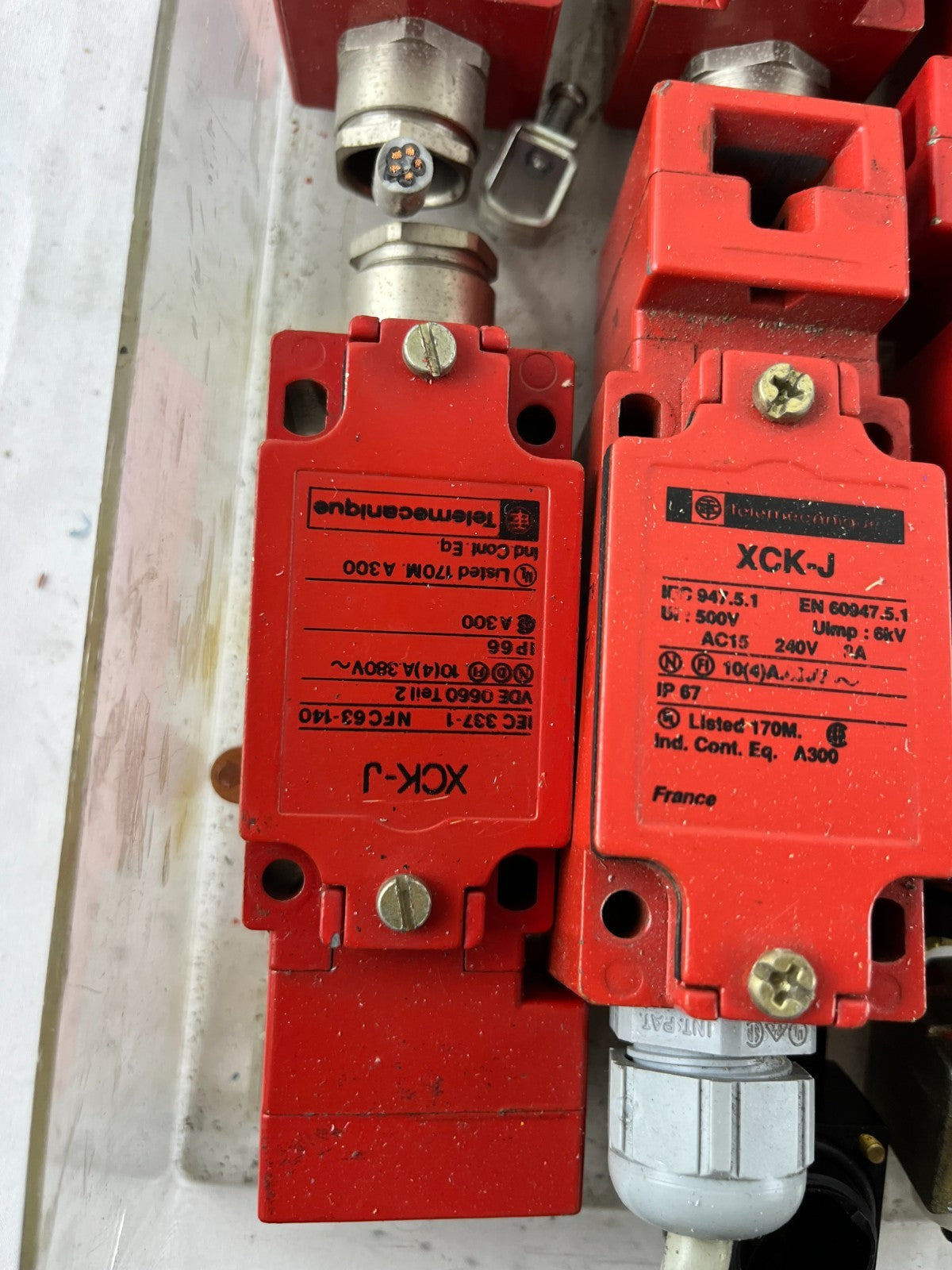 LOT 8x Telemecanique Safety Limit Switches XCK-J XCS ZCK-E70 USED WORKING France