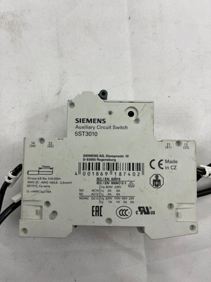 Siemens 5SL4106-7 MCB C6 230/400V + 5ST3010 Auxiliary Circuit Switch, 6A Used