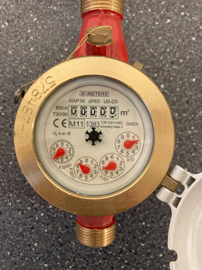 B METERS Water Meter MAR18 AC83, GSD8 130mm Italy Qn 1.5 m³/h in Red