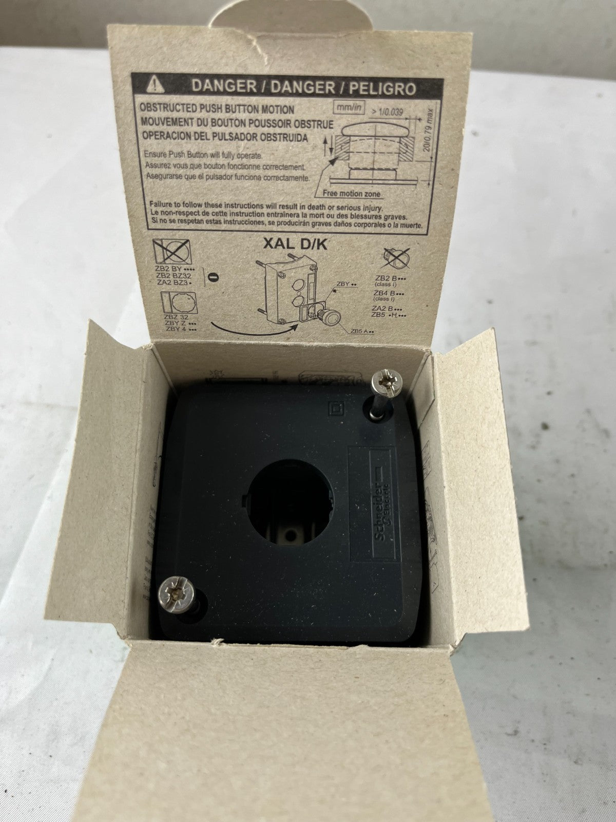 Schneider Electric XALD01 Harmony XAL 1‑Hole Empty Control Box IP66 New