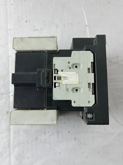 Siemens 3TF46 22-0AP0 World Series Power Contactor 3-Pole 45A 600V 110/120V Coil