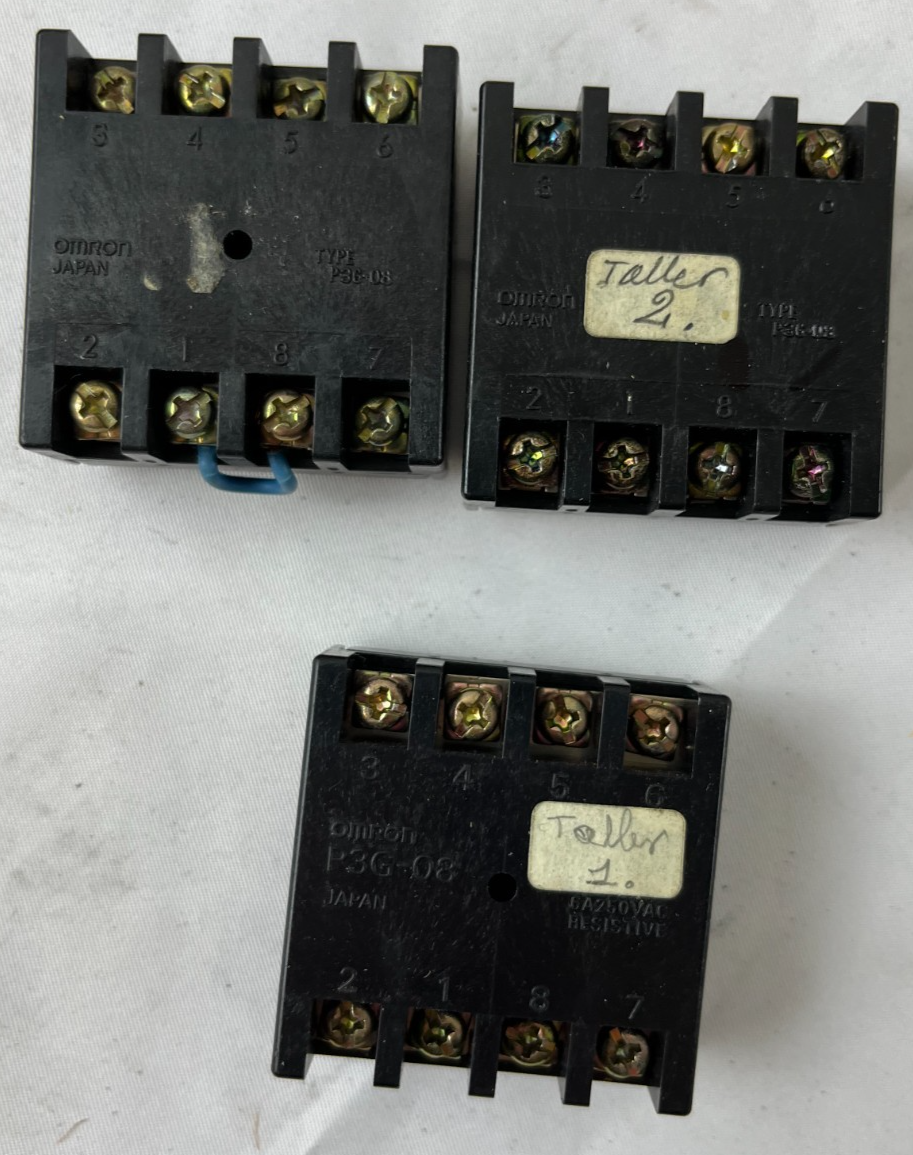 Omron P3G-08 Relay Socket 8-Pin Panel Mount Screw Terminal Lot 3pcs Spare Units