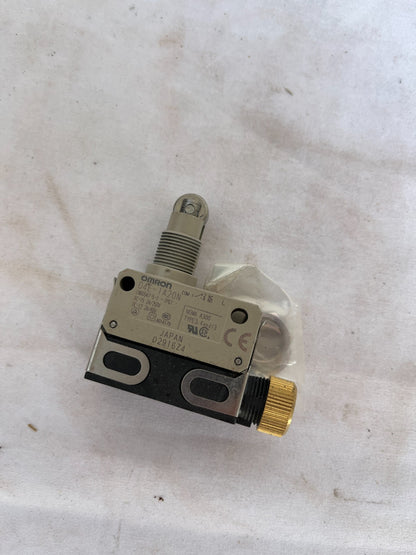 Omron D4F-1A20N Compact Limit Switch Roller Plunger IP67 New Spare Unit