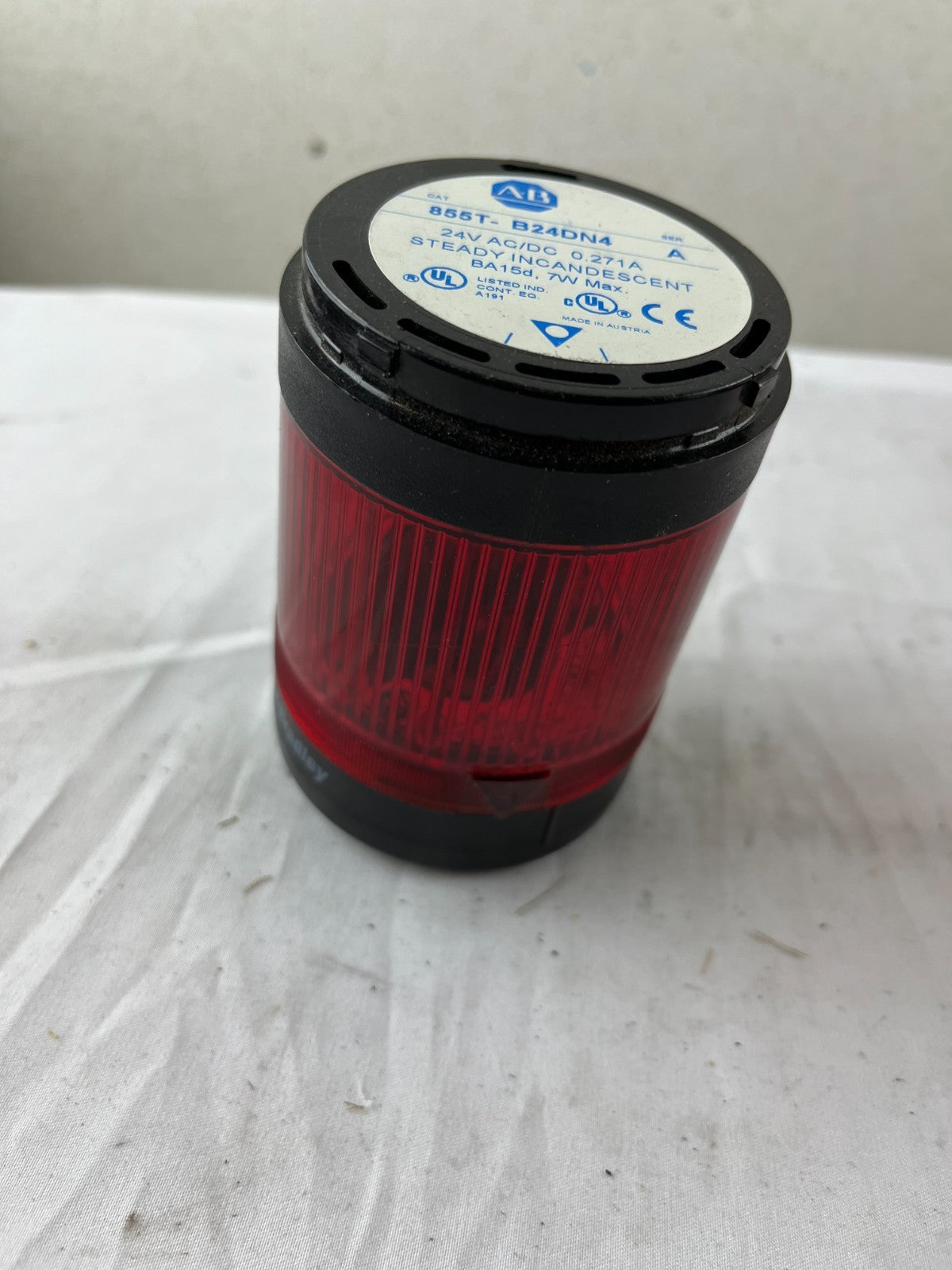 Allen Bradley 855T-B24DN4 Red Tower Stack Light 24V AC/DC 7W Incandescent BA15d