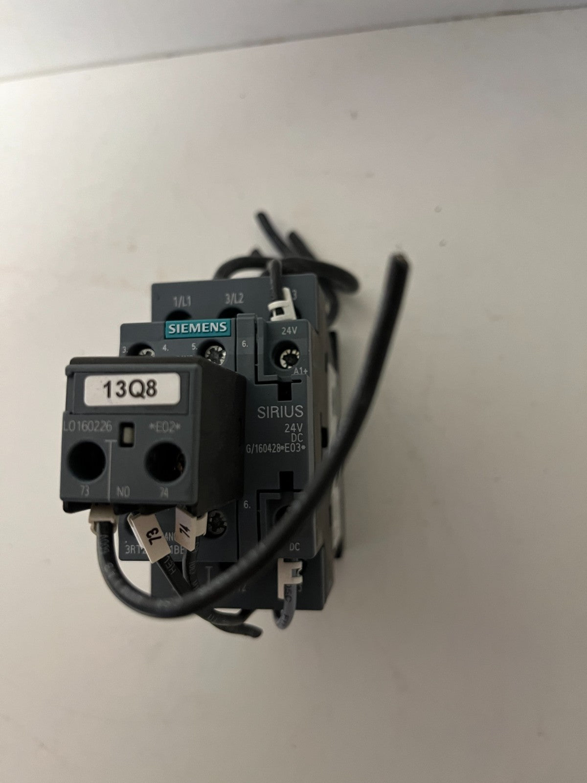 Siemens SIRIUS 3RH2911-1BA10 Contactor Assembly 24V DC Aux Module Used Spare
