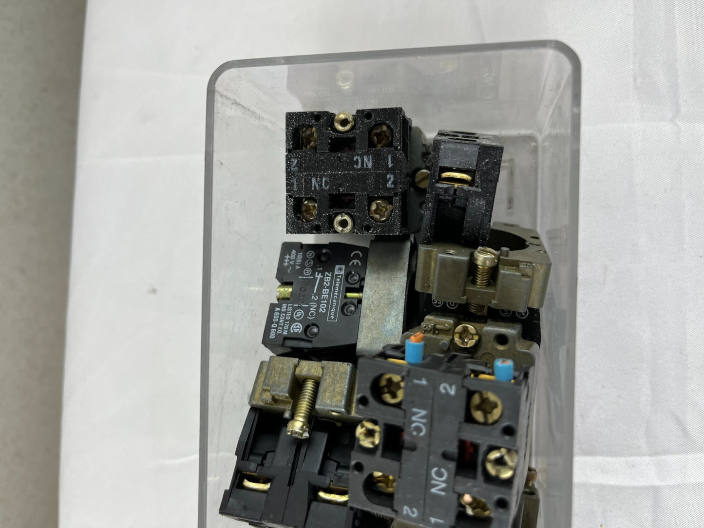 Mixed Lot Telemecanique ZB2-BE Contact Blocks NO NC 22mm Used Spare Parts