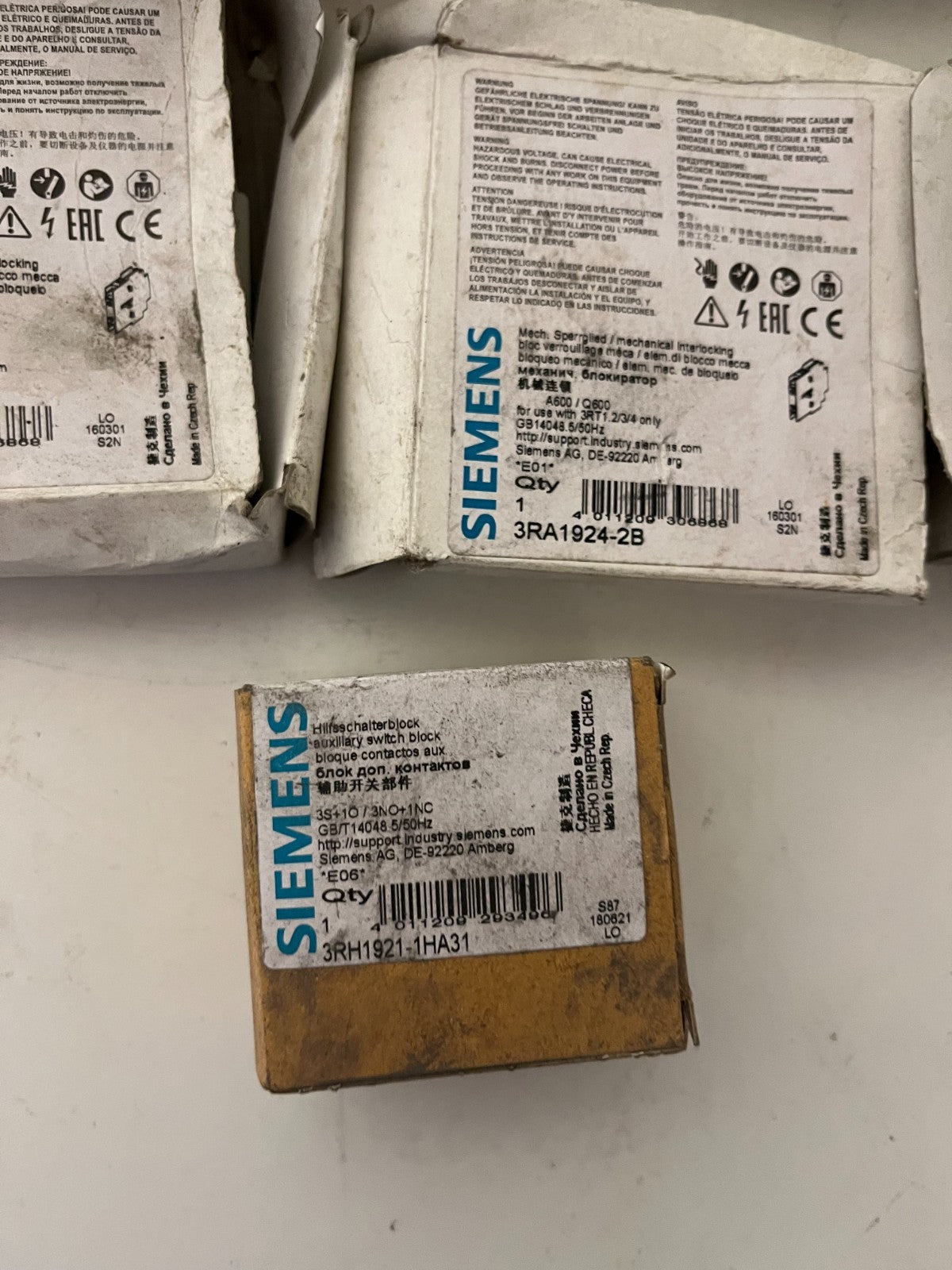 Siemens Industrial Automation Bundle – 7 pcs – New Open Box - Breakers Blocks