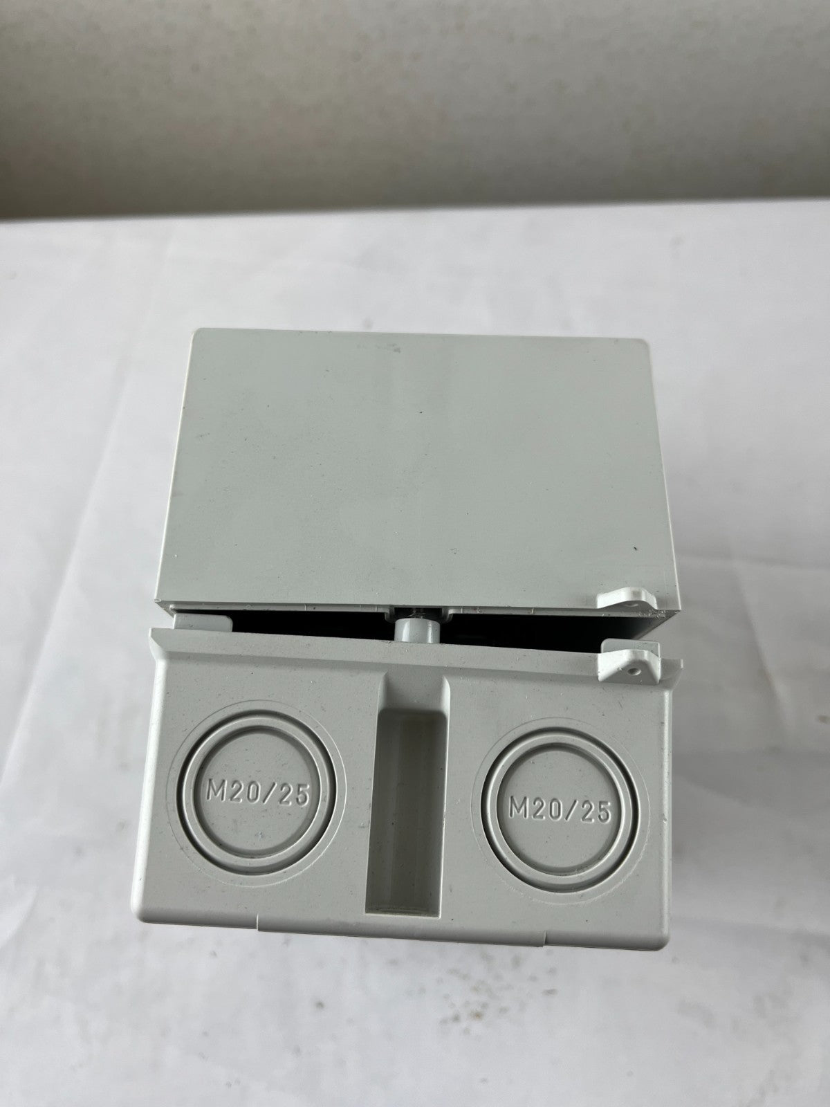 Allen‑Bradley IP65 Rotary Isolator Switch Enclosure 3‑Pole 32A New Never Used