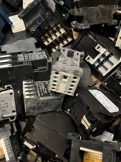 Siemens 3TH / 3TF Contactor Relay Huge Lot Mixed 24V DC AC Used Bundle Spares