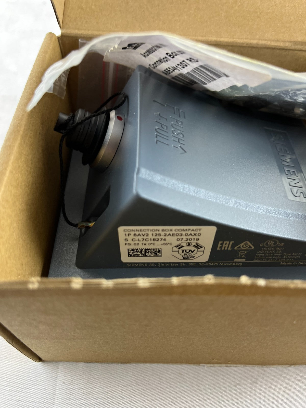 Siemens 6AV2125-2AE03-0AX0 SIMATIC HMI KTP Mobile Connection Box Compact New