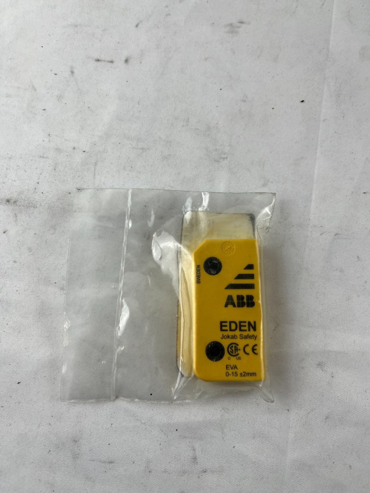 ABB Eden Eva 2TLA020046R0000 Jokab Safety Actuator 0-15±2mm New Sensor Switch