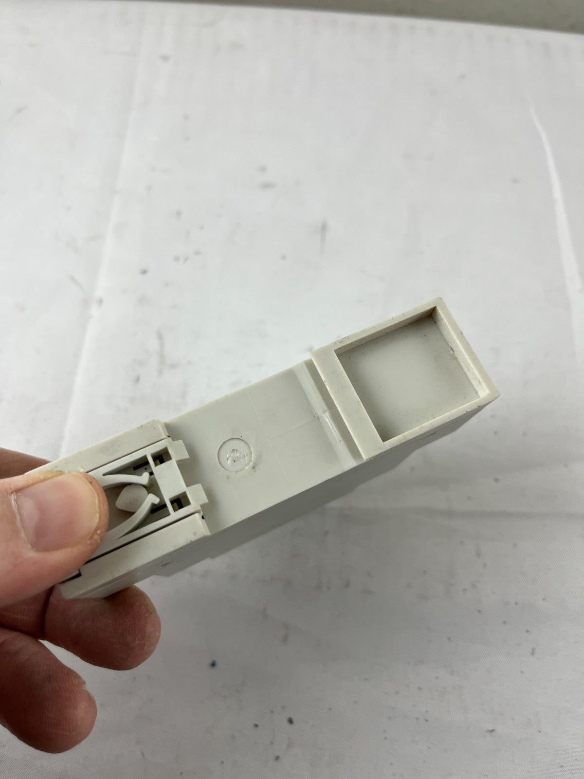 Mean Well DR-15-24 DIN Rail Power Supply 100–240VAC 24VDC 0.63A Used Spare Part