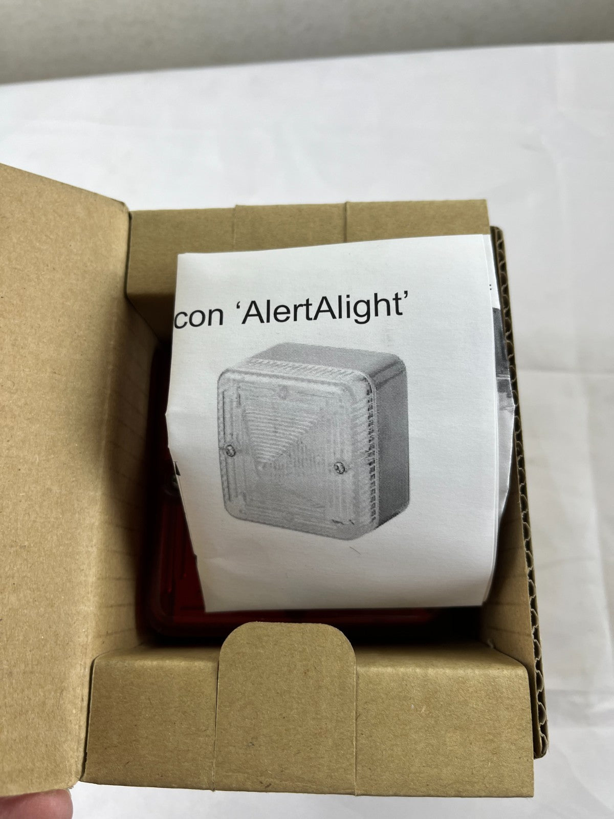 E2S L101 AlertAlight 24VDC 300mA Red Flashing Beacon Xenon/LED IP56 New Boxed