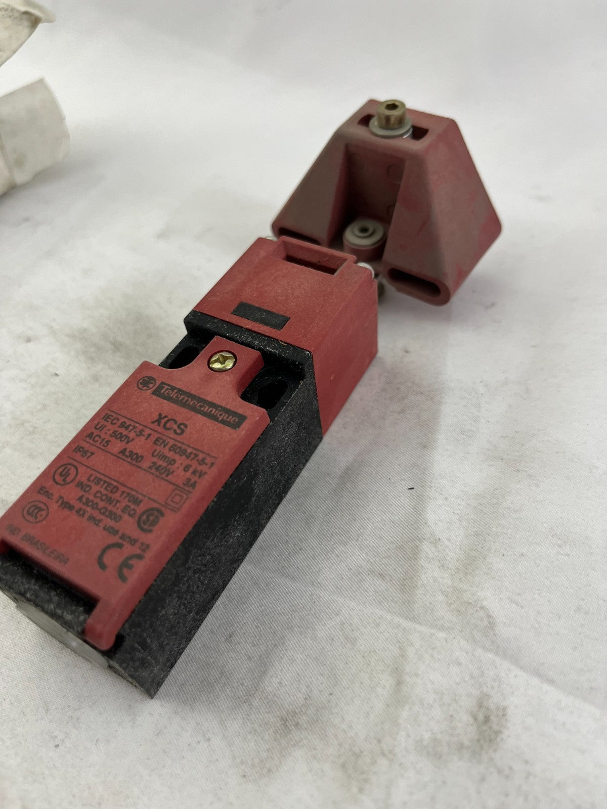 Telemecanique XCS PA792 XCSPA792 Safety Interlock Switch 2NC IP67 500V New