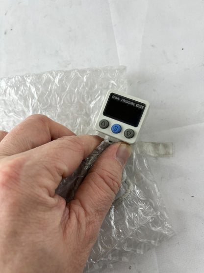 SMC ISE40A-01-R Digital Pressure Switch 1/8 BSPT 1MPa Analog Out NEW Japan