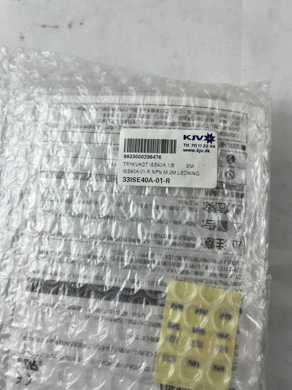 SMC ISE40A-01-R Digital Pressure Switch 1/8 BSPT 1MPa Analog Out NEW Japan