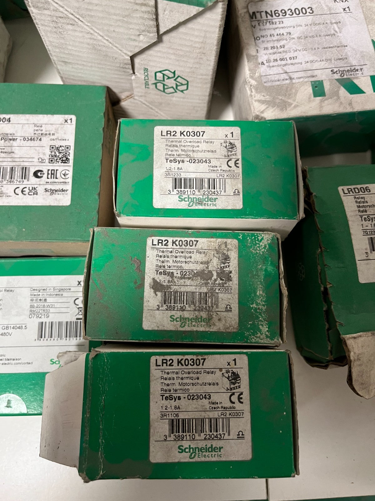 Schneider Electric Industrial Automation Lot – 19pcs LC1D50P7, LRD3357, LR2K0307