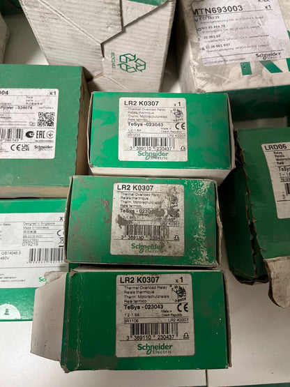 Schneider Electric Industrial Automation Lot – 19pcs LC1D50P7, LRD3357, LR2K0307
