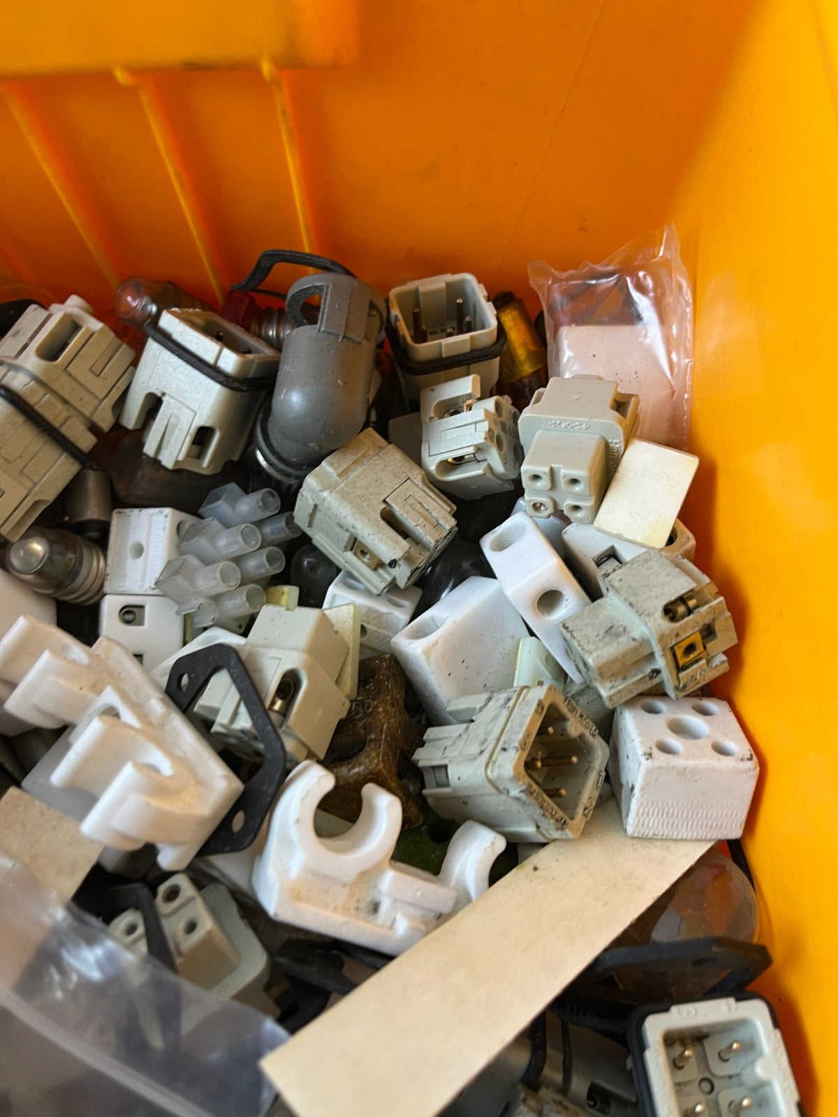 Harting Heavy Duty Connectors Mixed Lot Industrial Plugs Sockets Used Box
