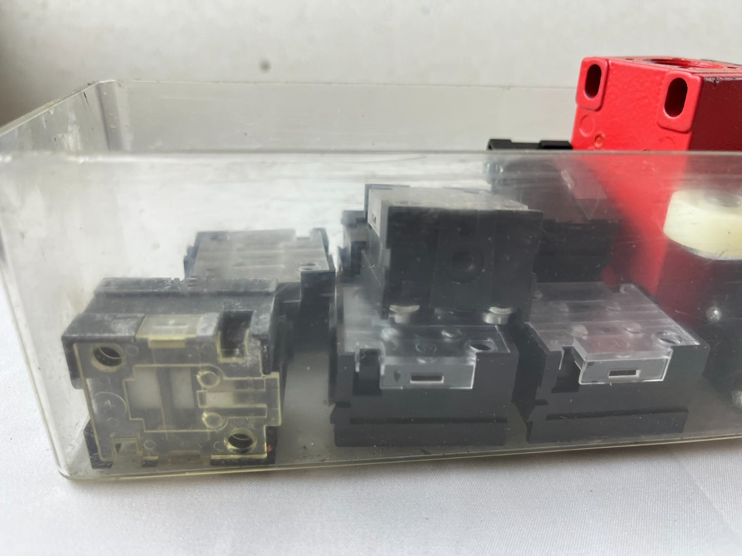 Schmersal TS 232-11 & Bernstein GC-A2Z Limit Switch Bundle Mixed Lot Used Spares