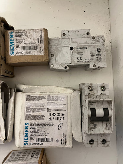 Siemens Industrial Automation Bundle – 7 pcs – New Open Box - Breakers Blocks