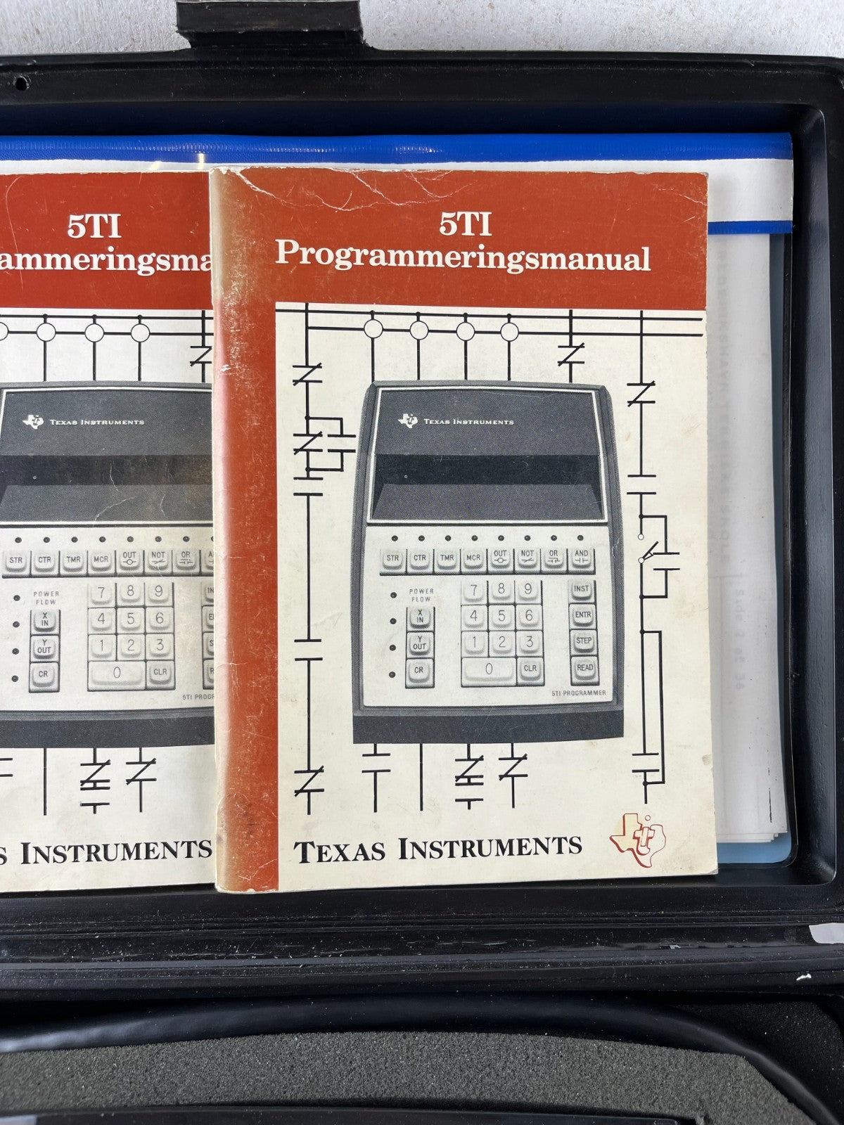 Texas Instruments 5TI-2000 PLC Programmer in Case w/ Manuals, Used Working