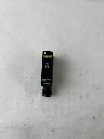 Omron E3S-AT36-L Photoelectric Switch M12 Made in Japan Used Spare Unit
