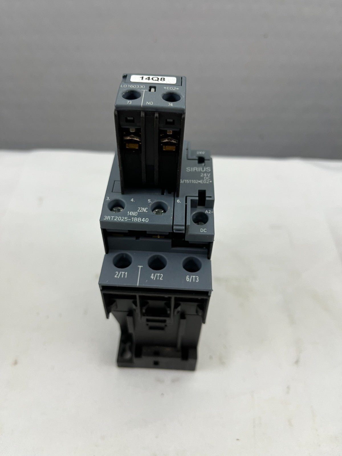 Siemens SIRIUS 3RT2025-1BB40 DC Contactor + 3RF2120-1BA10 Solid State Relay