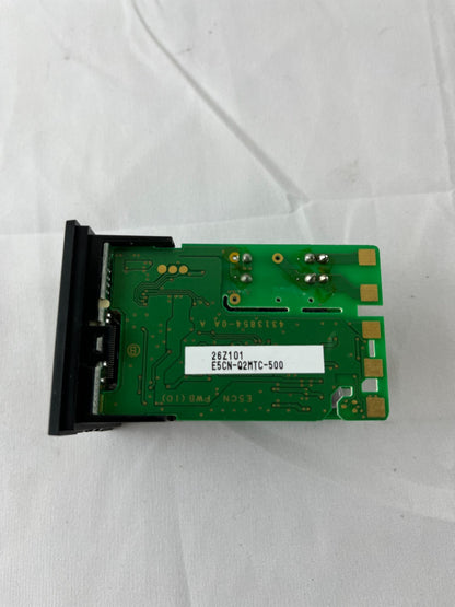 Omron E5CN-Q2HTC-500 Digital Temperature Controller PID 48x48mm Thermocouple NEW