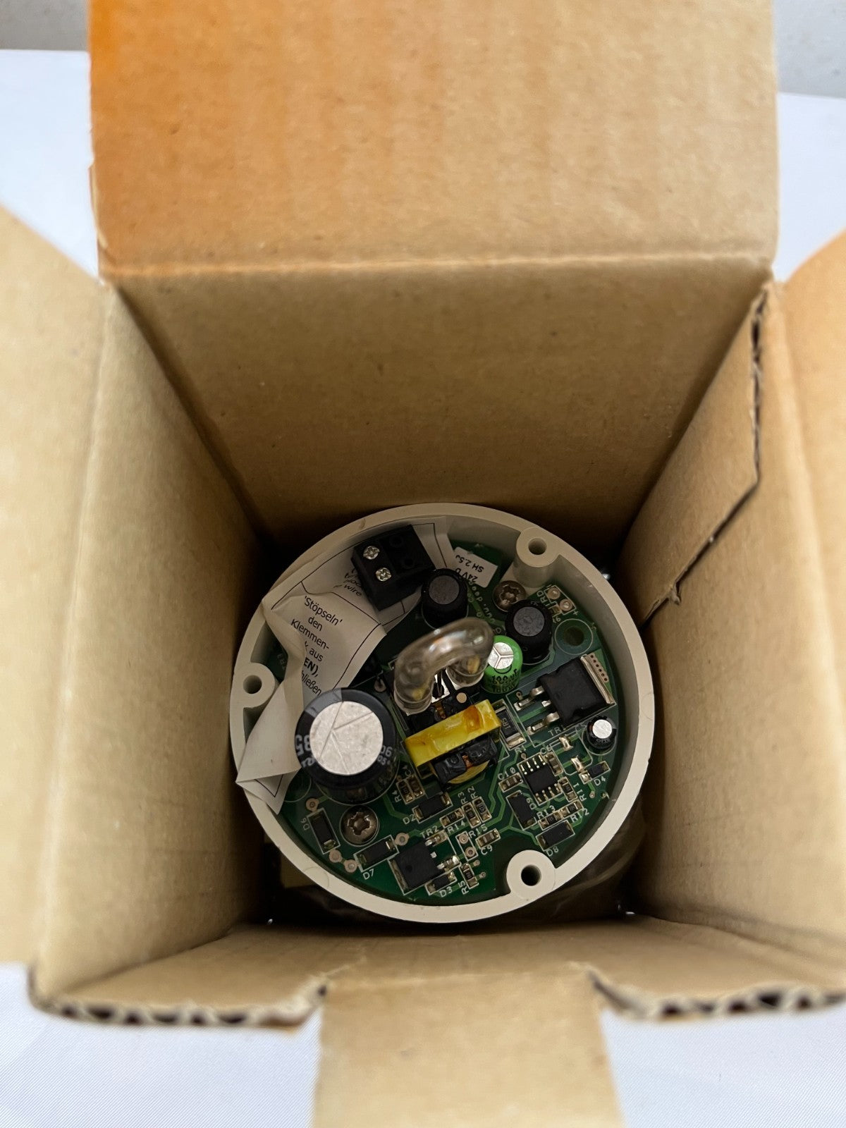 DG Controls XFD/DC/24/SH Miniature Xenon Beacon 24V DC Amber 286‑7300 New UK