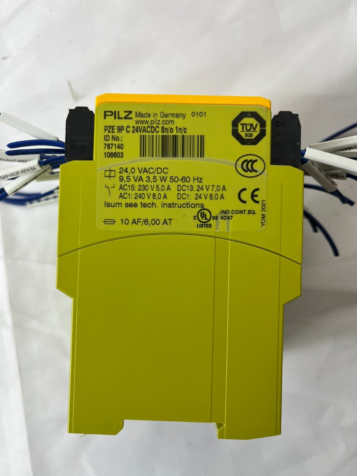 Pilz 787140 PZE 9P Safety Relay Contact Expander 24VAC/DC 8n/o 1n/c Used Spare