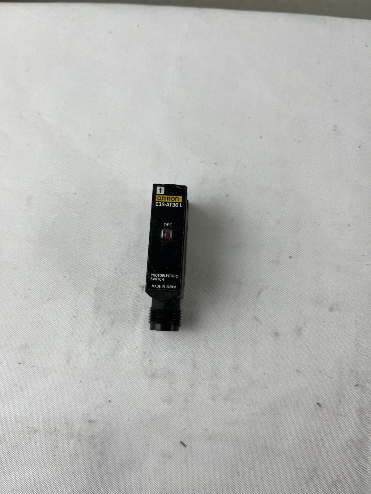 Omron E3S-AT36-L Photoelectric Switch M12 Made in Japan Used Spare Unit