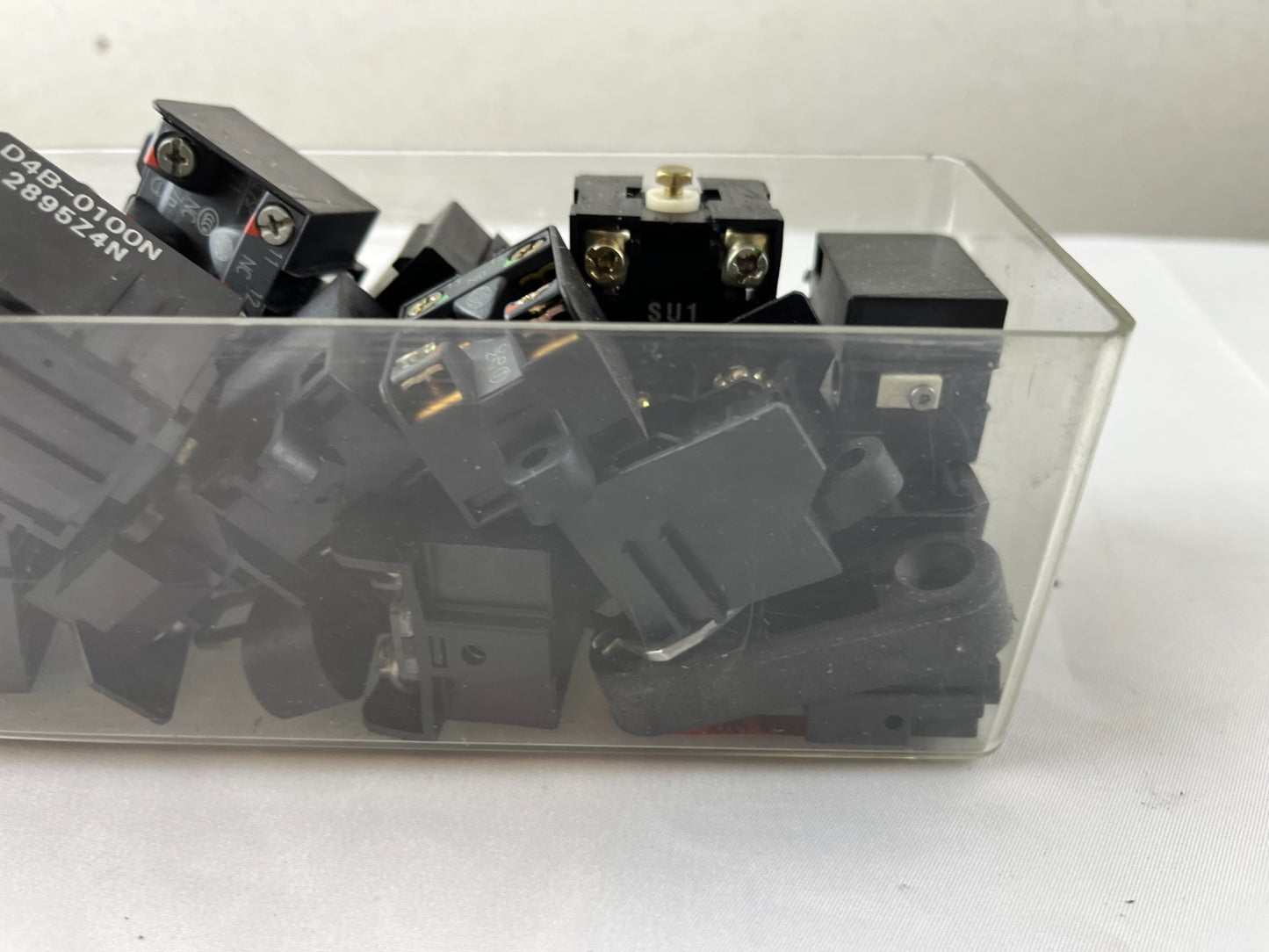 Omron D4B-0A00N Limit Switch Bundle Mechanical 1NO/1NC Used Lot, Used Spares