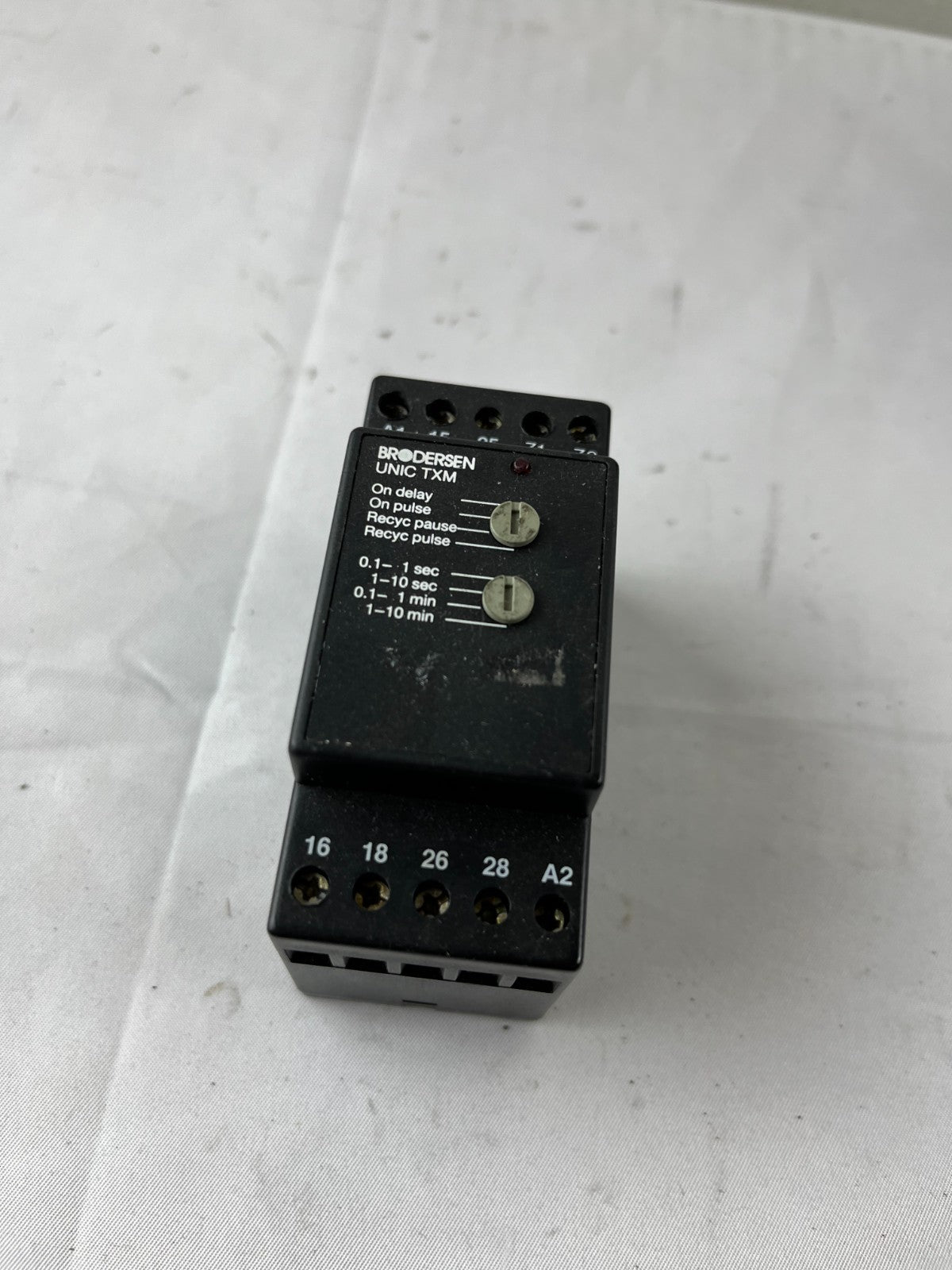 Brodersen UNIC TXM Timer Relay Module 230V AC Multifunction DIN Rail Used