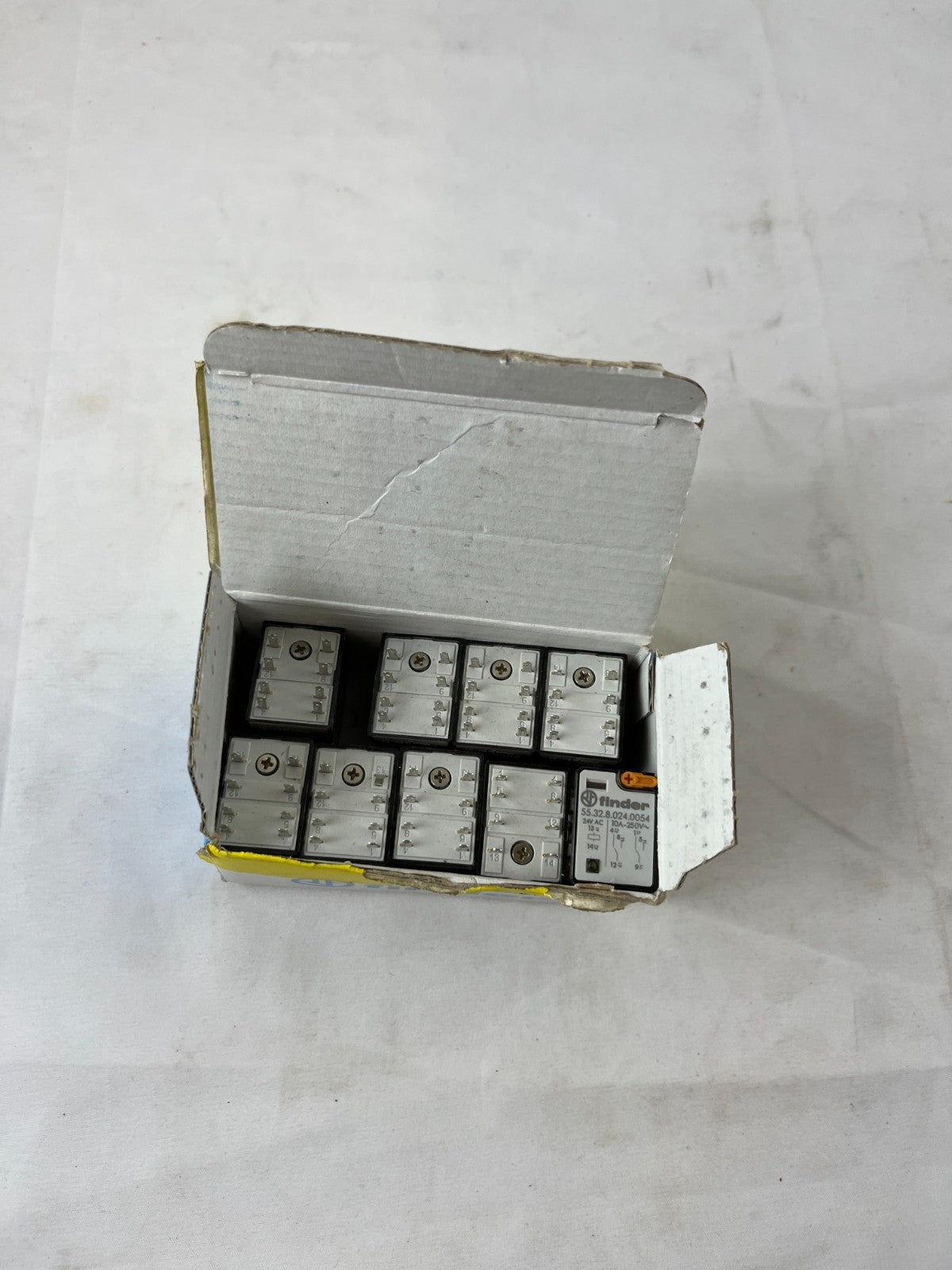 Lot of 9x Finder 55.32.8.024.0054 Plug-In Relays 24V AC DPDT 10A New NOS