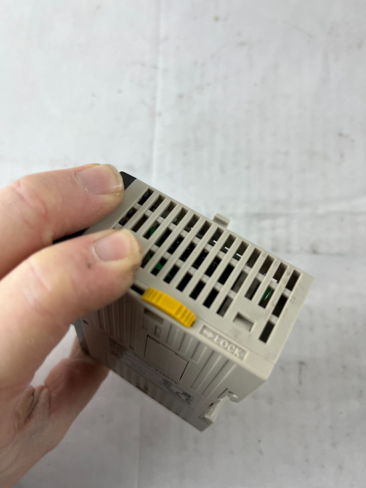 Omron CPM2C-24EDTC I/O Unit 16x 24V DC Inputs 8x Transistor Outputs Sink/Source
