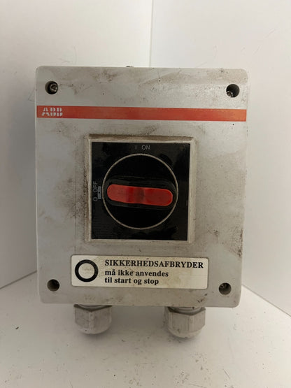 ABB OTP 25KT3M2 Safety Switch Disconnect 40A IP65 3-Phase USED Working