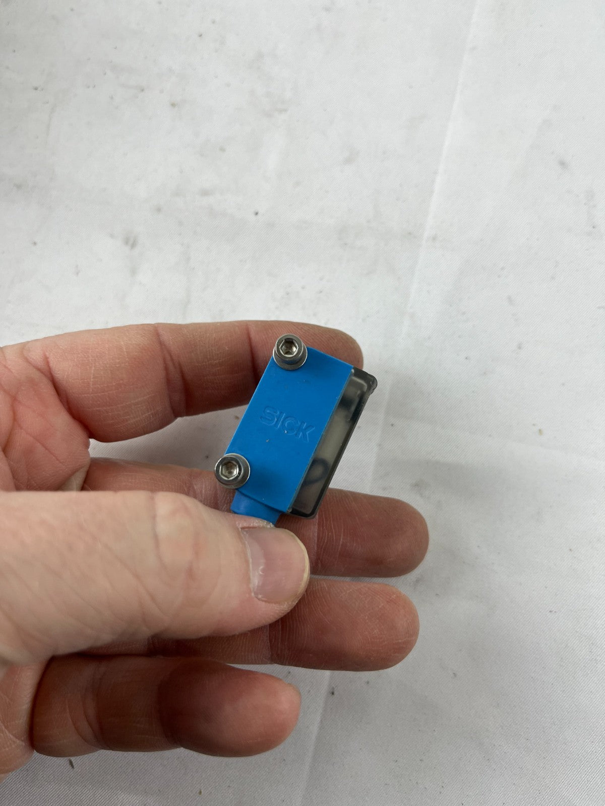SICK GL6-P2111 Photoelectric Sensor GL6 Series 10–30V DC M12 Reflex NEW