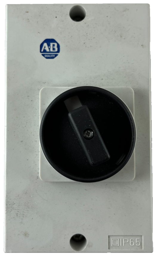 Allen‑Bradley IP65 Rotary Isolator Switch Enclosure 3‑Pole 32A New Never Used