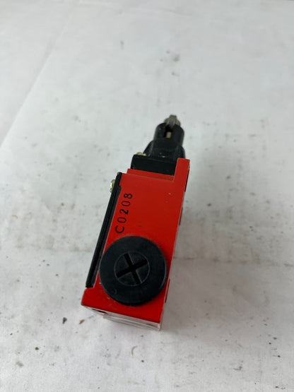 Guardmaster Senator CX Safety Limit Switch Roller Plunger 230V 3A AC-15 IP66