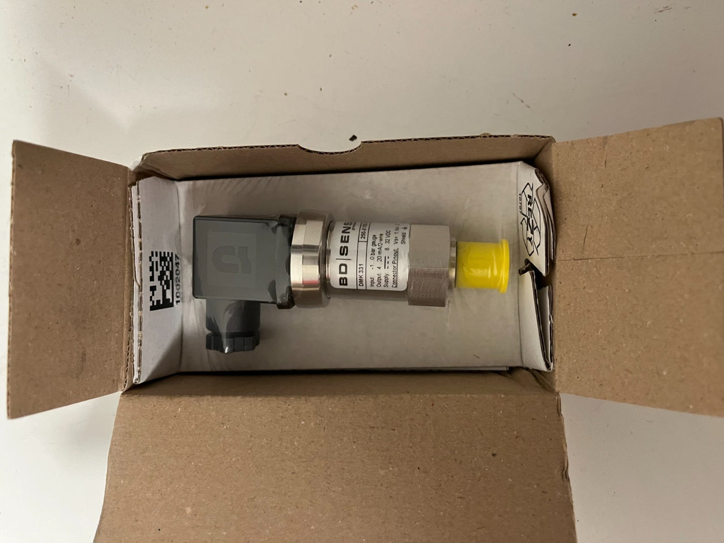 BD Sensors DMK 331 Pressure Transmitter 1...0 Bar 4-20mA 8-32VDC New Open Box