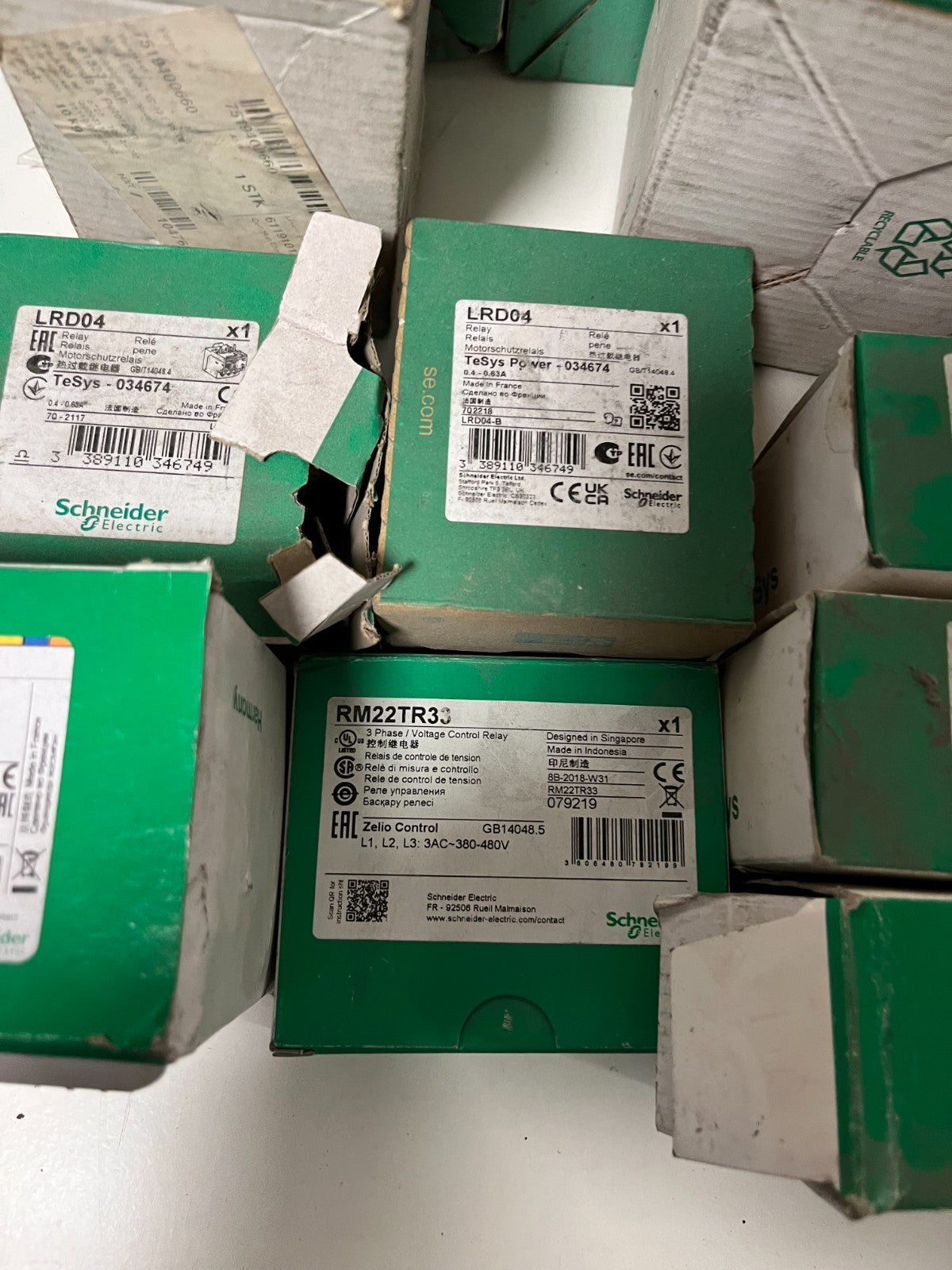 Schneider Electric Industrial Automation Lot – 19pcs LC1D50P7, LRD3357, LR2K0307