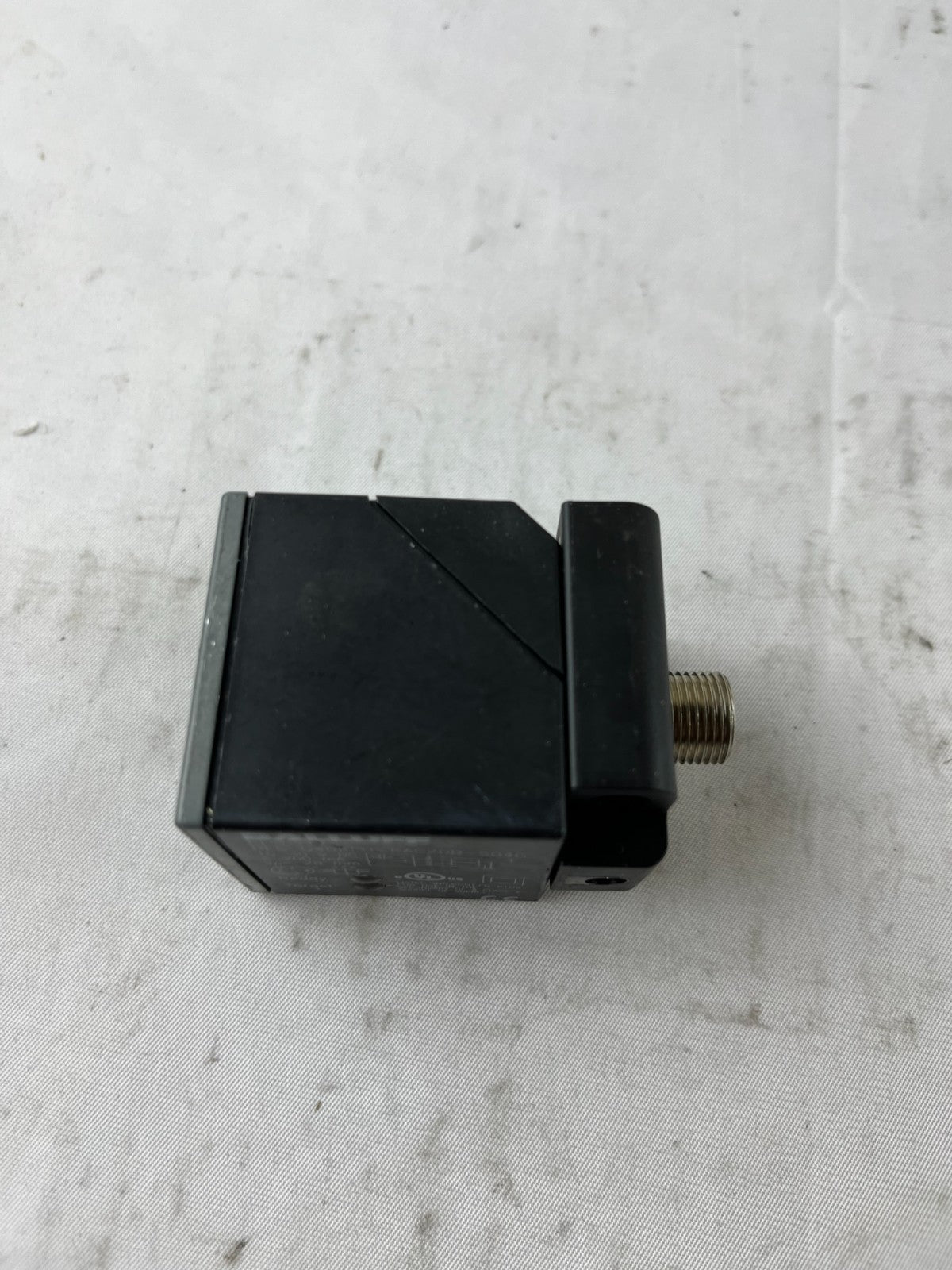 Balluff BES0217 BES Q40KFU-PAC20B-S04G Inductive Sensor 10-30VDC 20mm Used